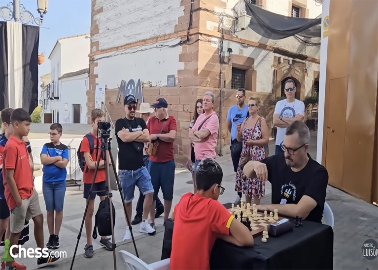 El ajedrez abre sus puertas en el IES Ipagro